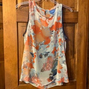 Beautiful Vera Wang sleeveless top